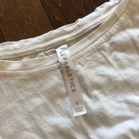 Fabletics Cropped Leah Tee - Picture 3 of 3